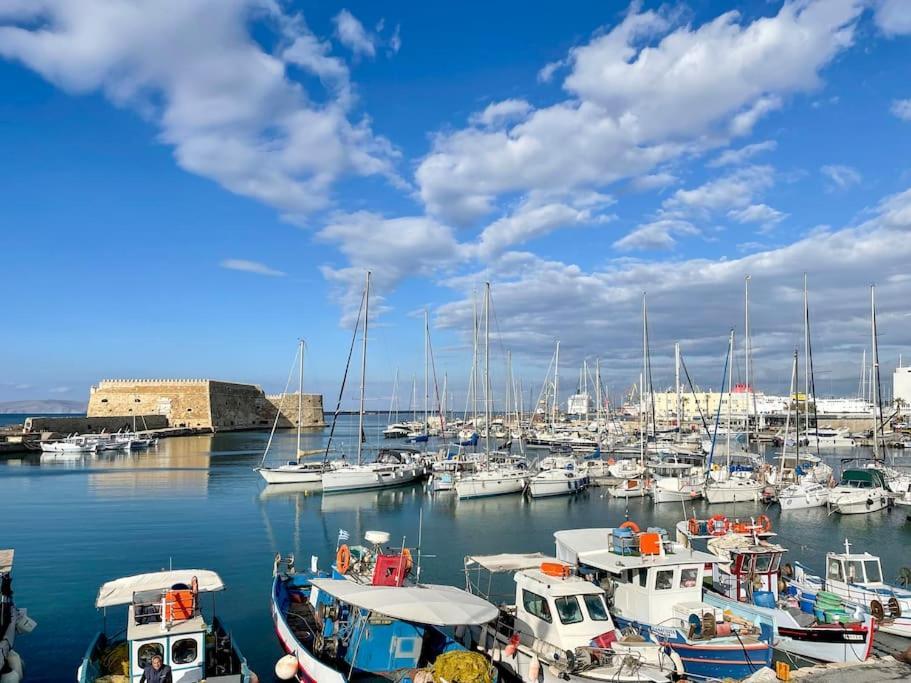 Marie'S Luxury City Center Apartment Heraklion Exteriör bild